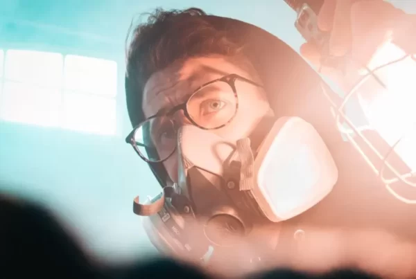 Maska do pracy z żywicą. Wskazówki, które pozwolą Ci wybrać odpowiednią.