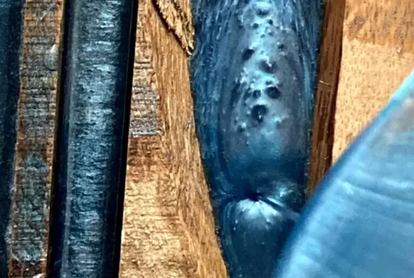 W jakiej temperaturze należy nakładać żywicę epoksydową? Jak nie ZMARNOWAĆ projektu żywicznego?