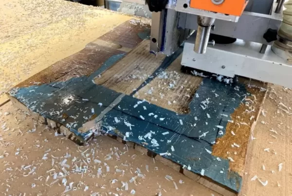 Jak uniknąć KATASTROFY podczas planowania powierzchni blatu z dodatkiem żywicy epoksydowej?