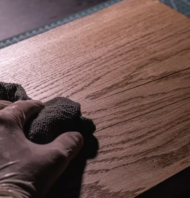 Ceramiczne zabezpieczenie drewna. Nanopowłoka na drewo oraz żywicę.