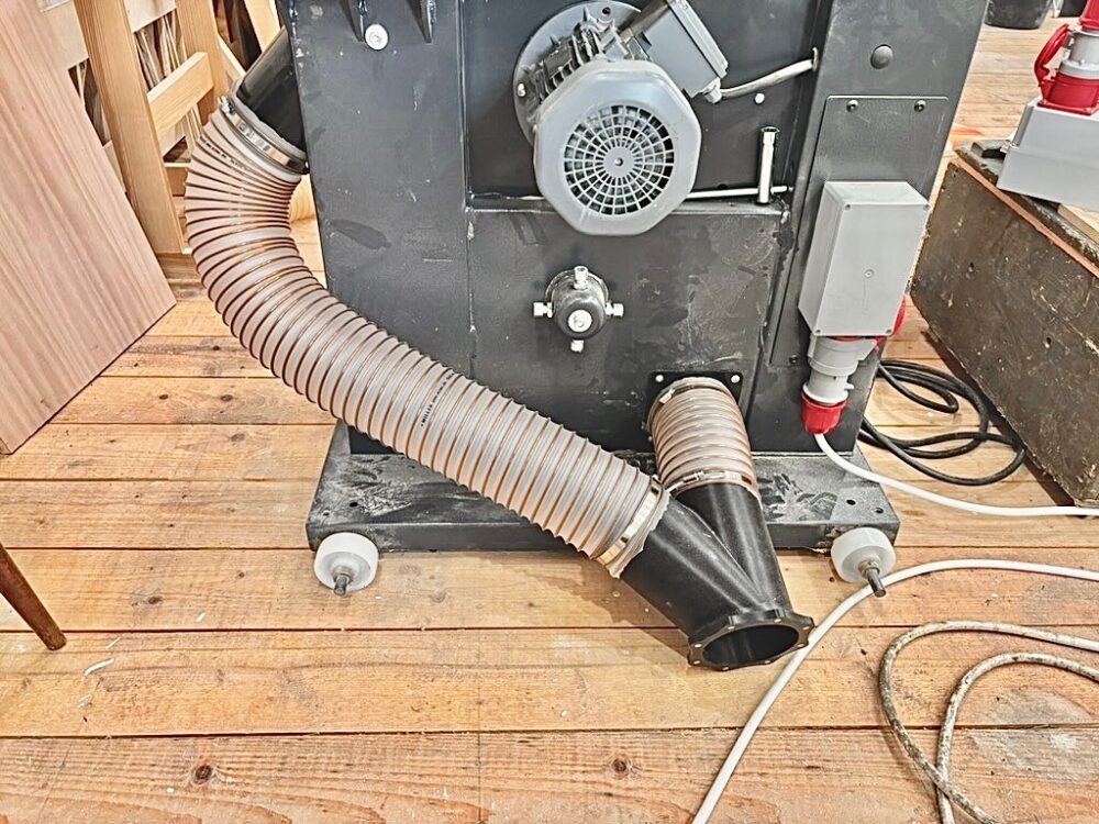 Magnetyczne złącze z rozdzielaczem do węży SPIRO