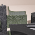 w kształcie litery T